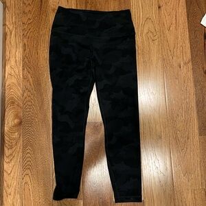 Yogalicous size m army legging camouflage black